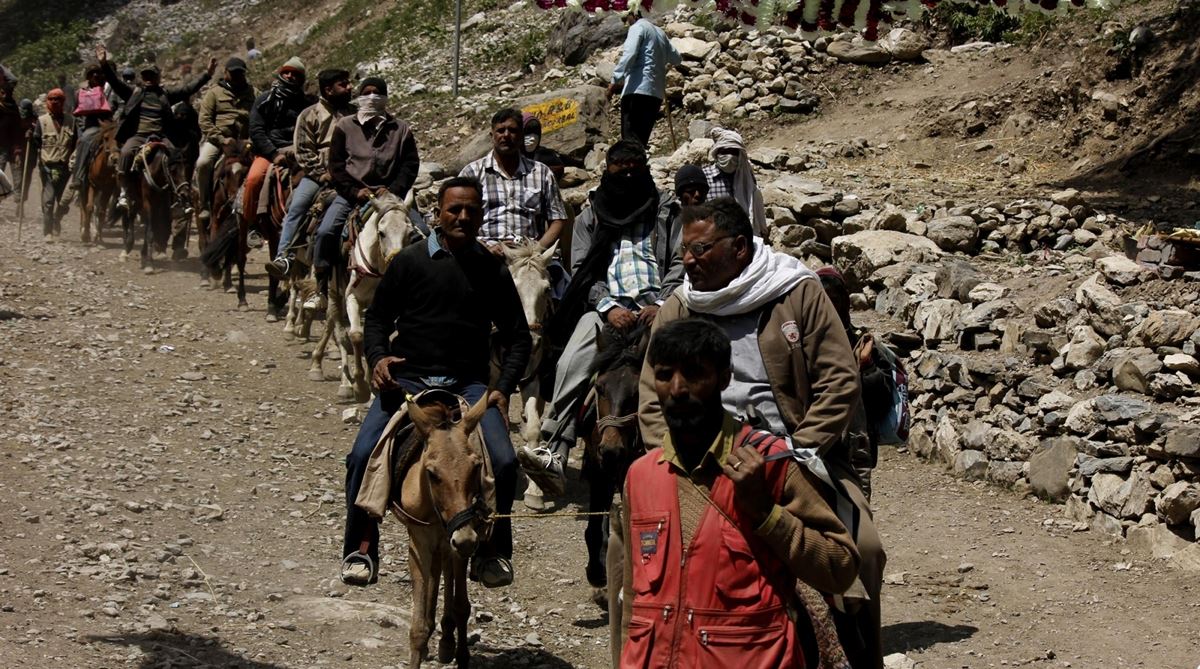 68 pilgrims, in smallest batch of 2018, leave for Amarnath