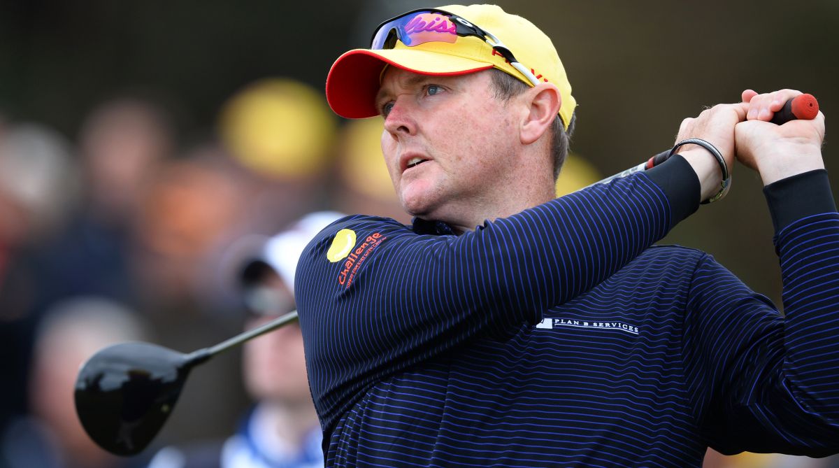 Tributes flow as Aussie golfer Lyle halts cancer treatment
