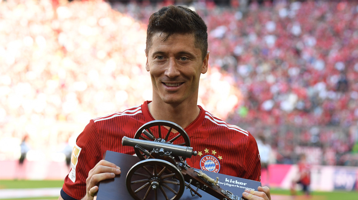 World Cup failure haunts German stars as Bundesliga returns