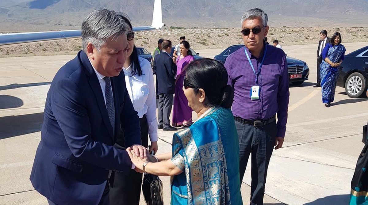 Sushma Swaraj meets Kyrgyzstan counterpart, discusses ways to boost ties