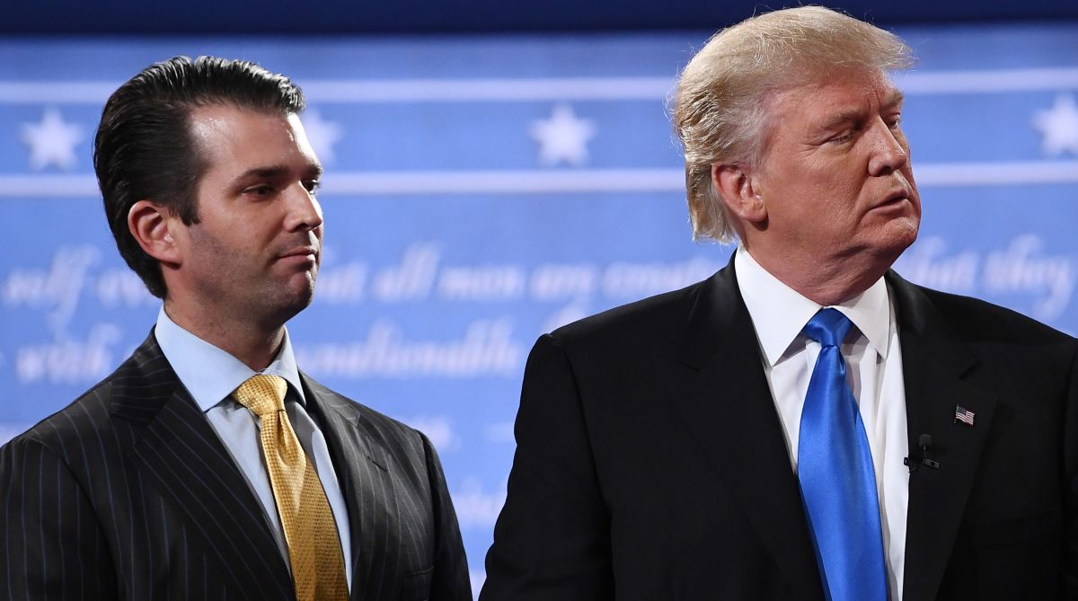 Donald Trump Jr met Russian lawyer for information on opponent, admits dad Donald Trump