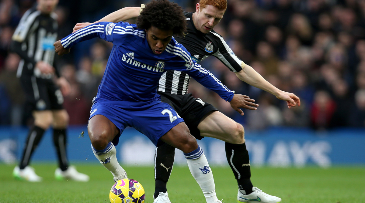 Chelsea winger Willian emphatically ends transfer rumours