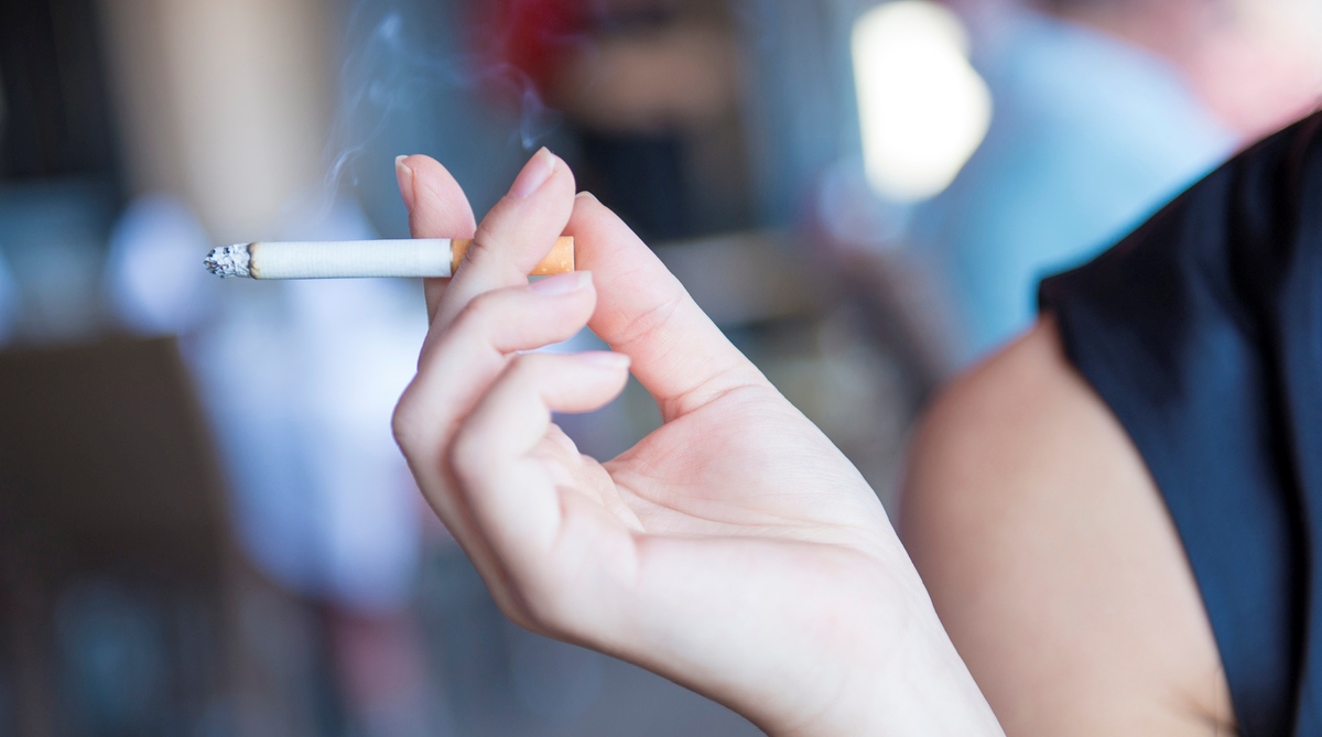 Second hand smoke linked to dry cough among teenagers