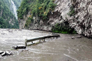 16 trekkers including 10 foreigners missing in Himachal Pradesh