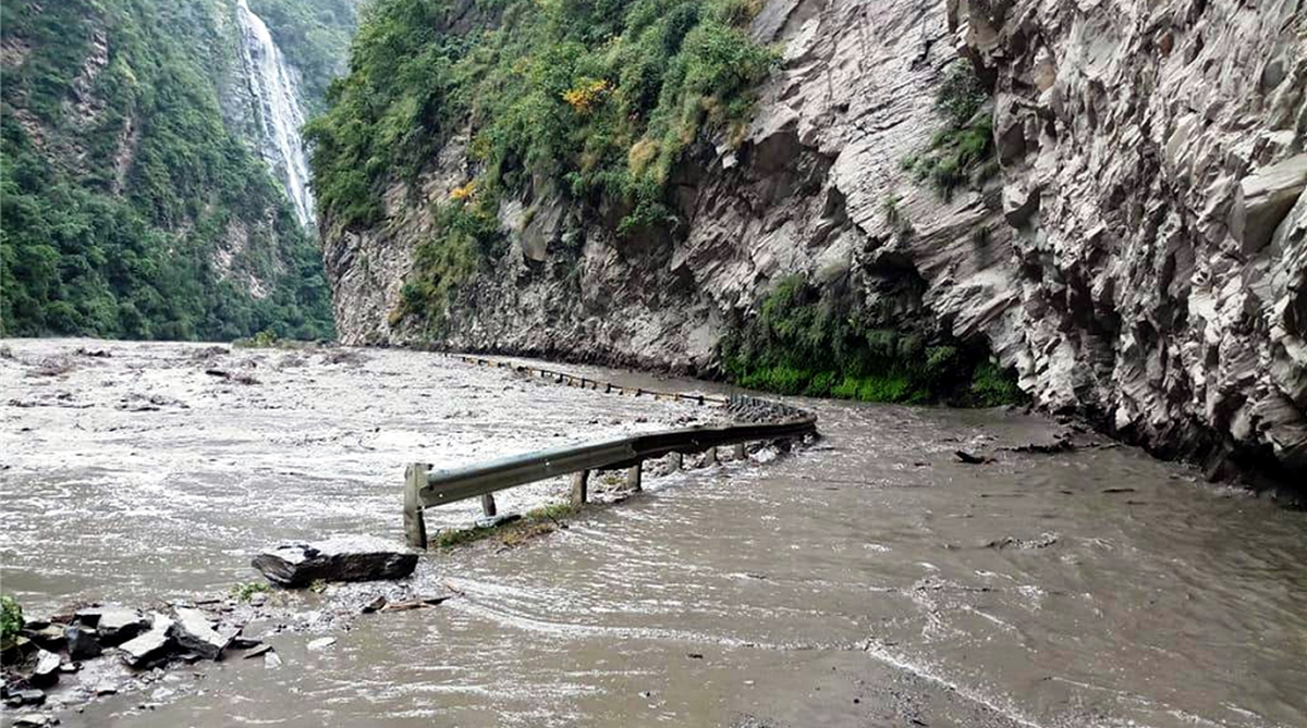 Himachal Pradesh: Tandi-Killar State Highway-26 blocked amid flash flood