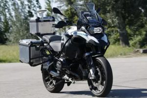 BMW Motorrad unveils self-riding motorcycle concept