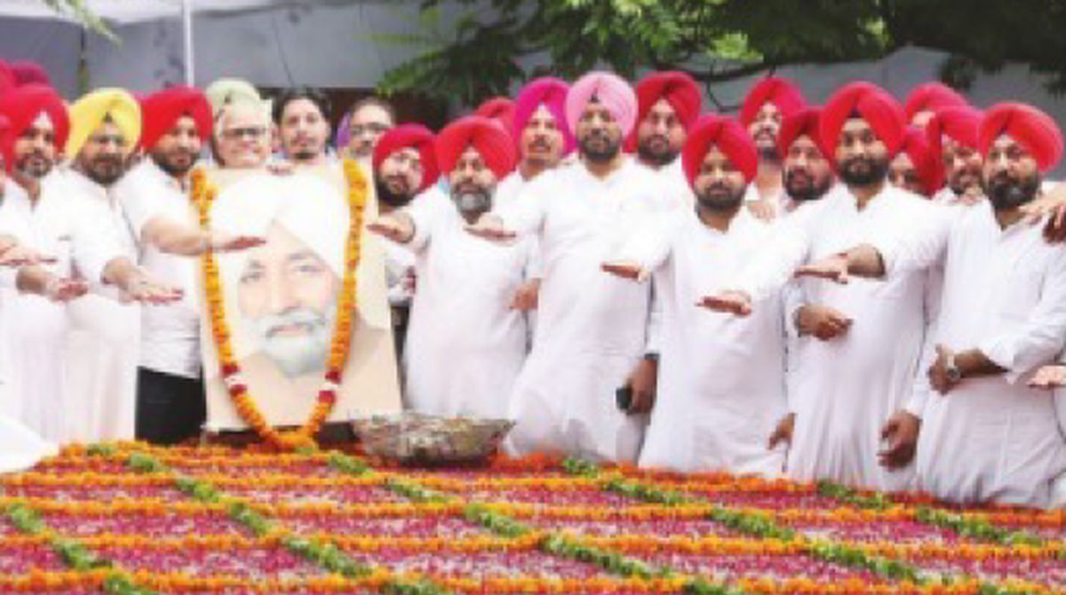 Tributes paid to Beant Singh