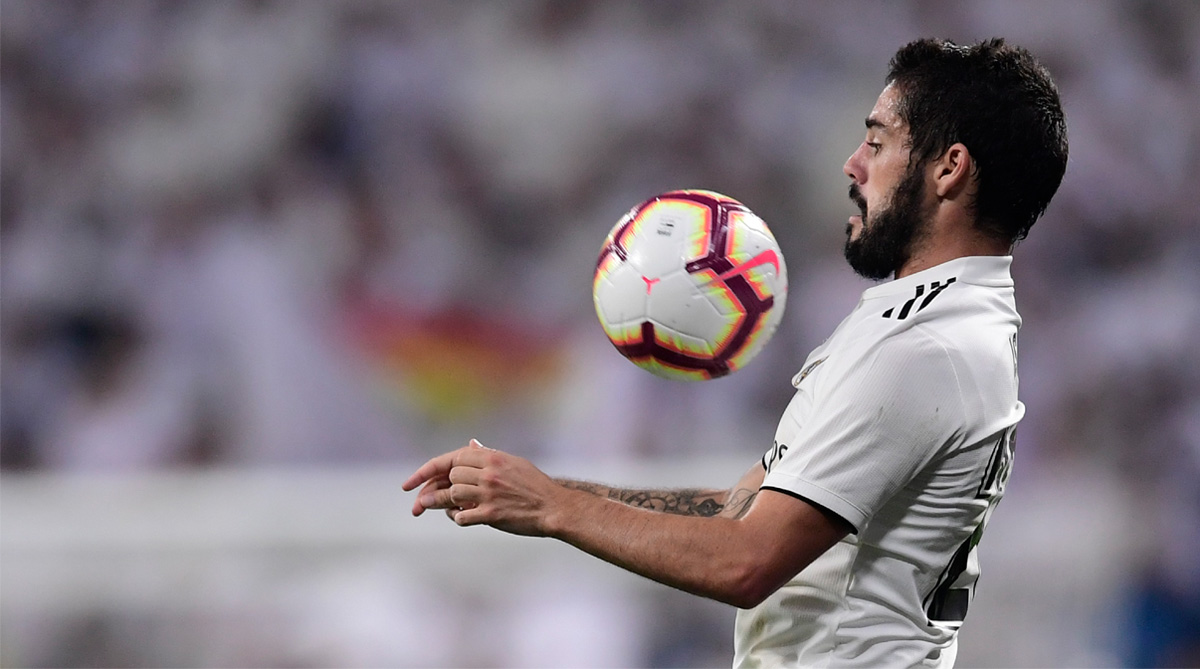 Real Madrid coach brushes off questions on midfielder Isco