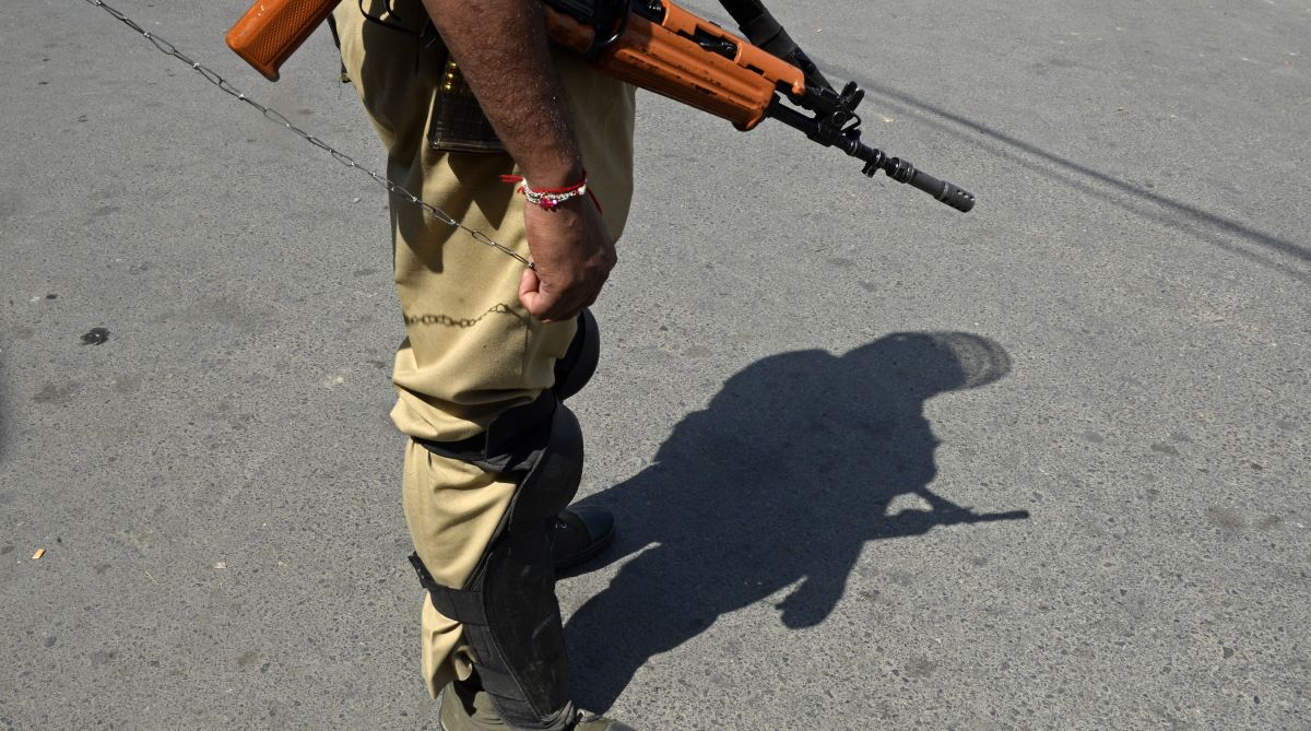 Jammu and Kashmir | Miscreants pelt stones at security forces while they conduct search operations