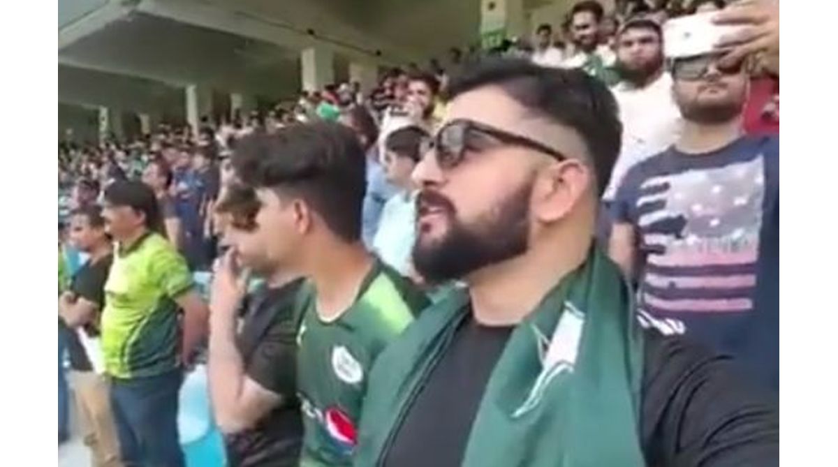 Watch: Pakistani man sings Indian national anthem at Indo-Pak match