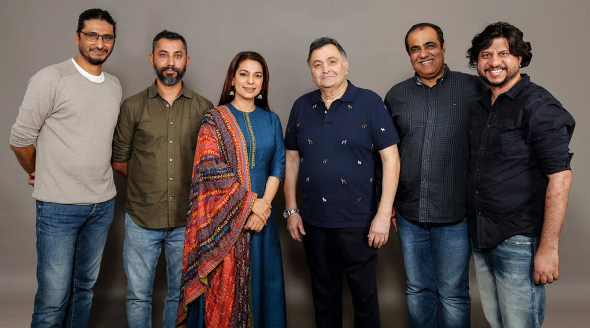 Rishi Kapoor, Juhi Chawla to reteam for family comedy