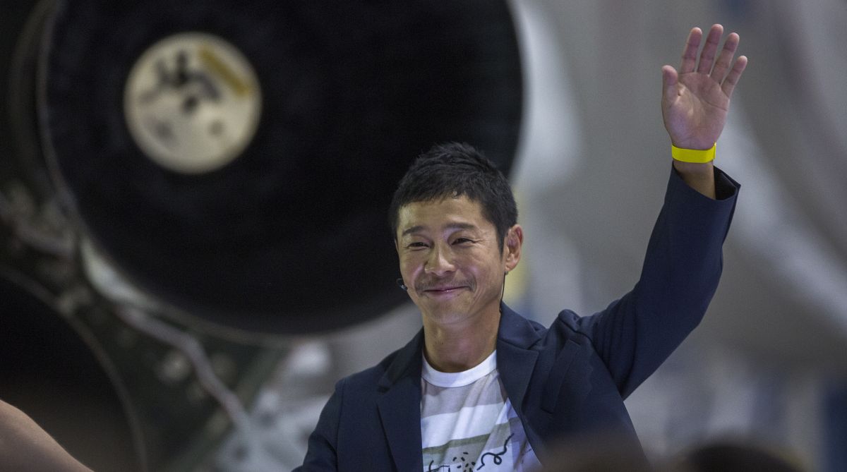 Japanese billionaire Yusaku Maezawa to be first tourist to Moon: SpaceX