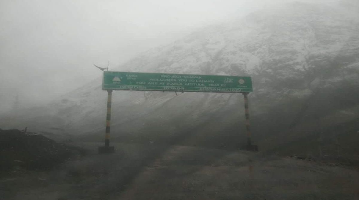Zojila Pass receives season’s first snowfall