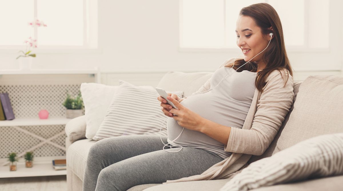 Is social media driving pregnancy phobia