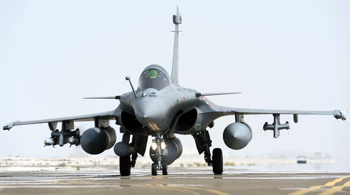 ‘India’s biggest defence scam’: Cong submits memorandum on Rafale deal
