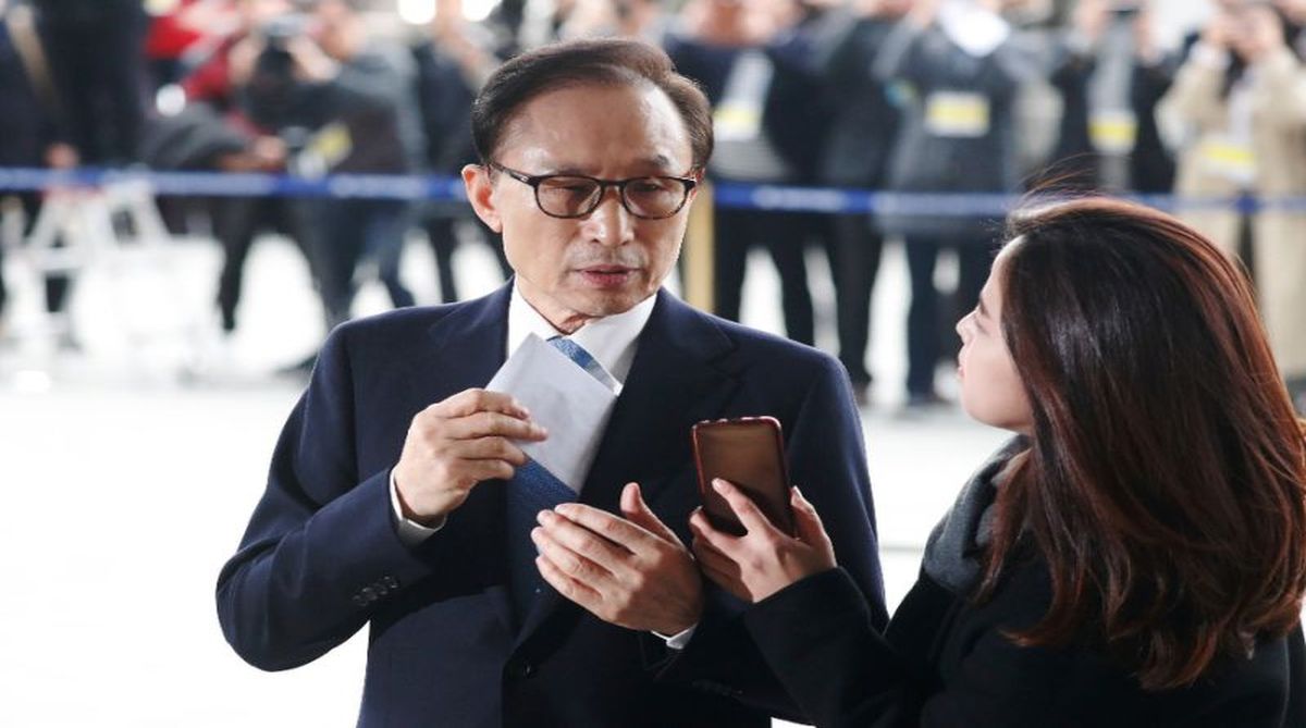 S Korea ex-President Lee Myung-bak sentenced to 15 yrs in jail for corruption