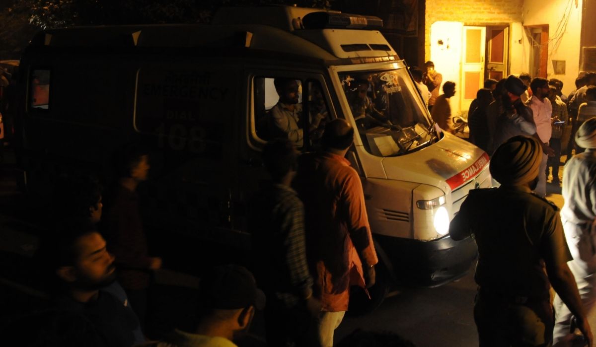 Amritsar train tragedy | Punjab Governor, Navjot Singh Sidhu visit injured in hospital
