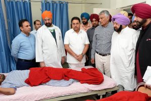 Amritsar train accident: Amarinder Singh meets injured at hospitals, defends Sidhu