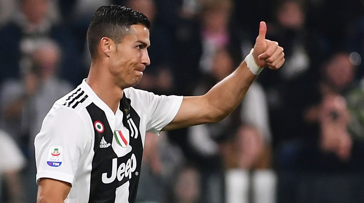 Cristiano Ronaldo becomes first player to 400 goals in top five leagues as Juve’s perfect run ends