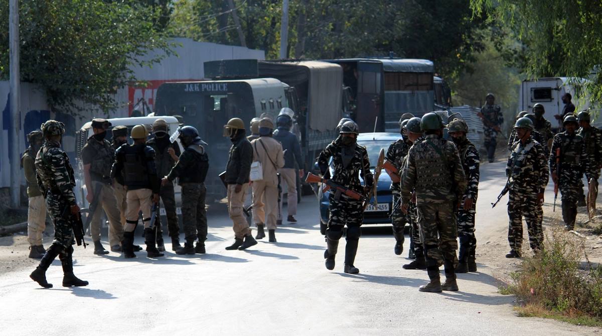 Jammu and Kashmir: Three terrorists killed, two soldiers injured in Kulgam