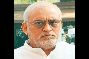 Congress veteran bats for Scindia as CM face in MP