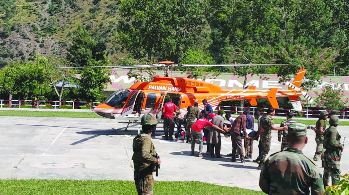 J-K: 20 killed, 19 injured as minibus falls into 300-ft deep gorge