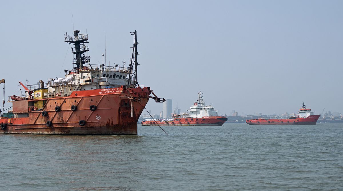 West Bengal: Fishermen protest merchant shipping corridor
