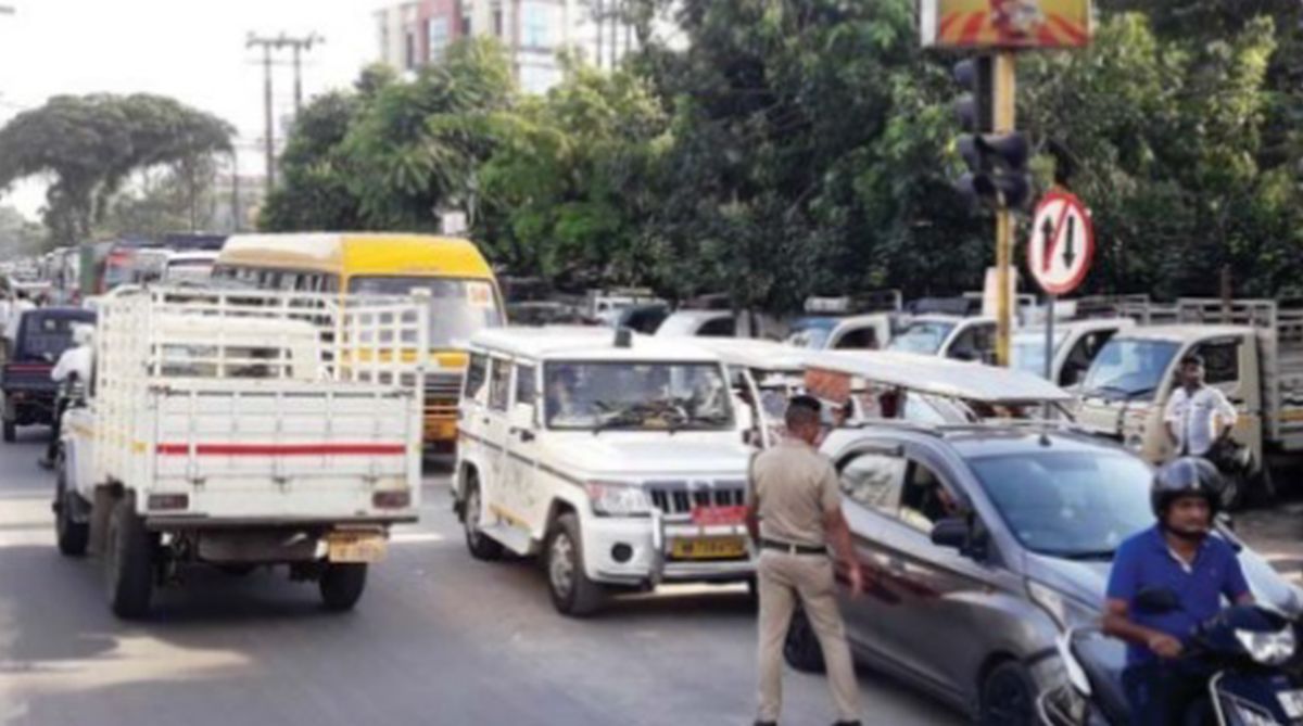 Siliguri chock-a-block as shoppers cram markets