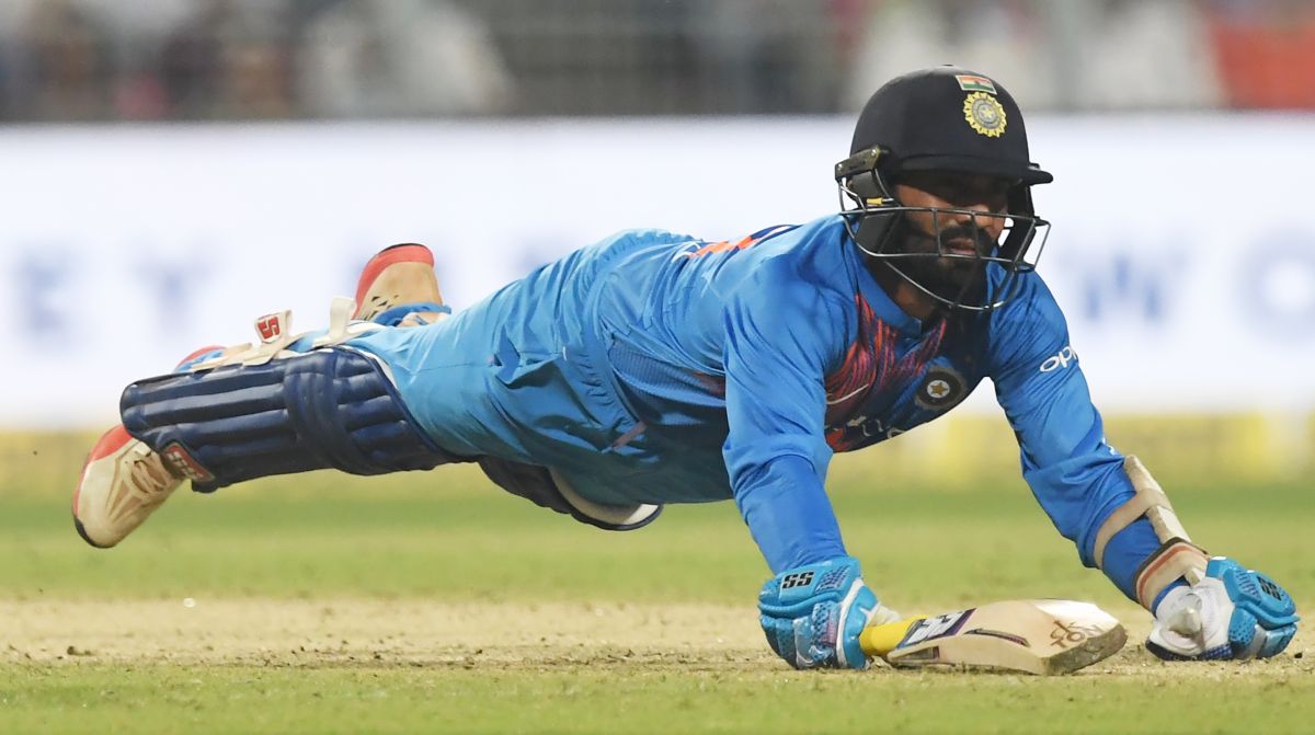 I wanted to just absorb the pressure, help team to win: Karthik