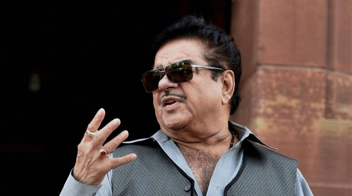 Appreciate women who came forward with guts, courage: Shatrughan Sinha on #MeToo