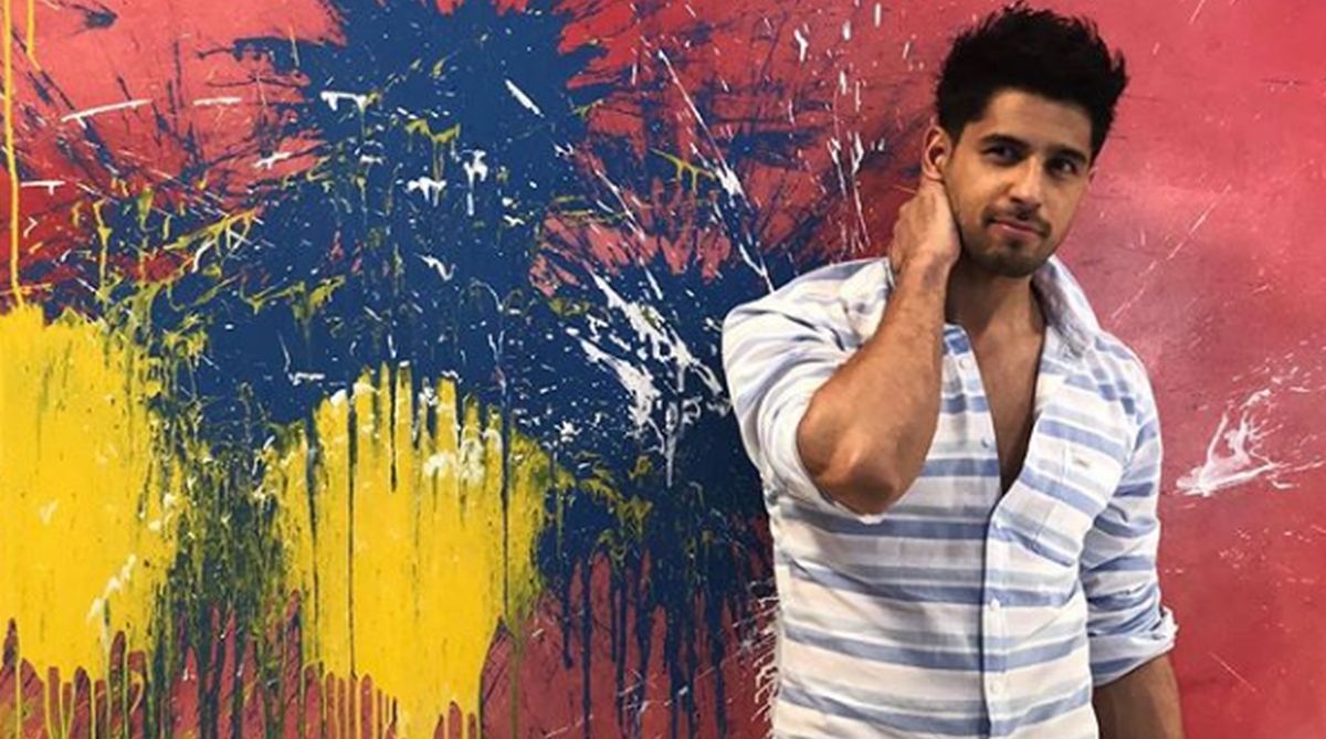 Fanboy in me for Big B, SRK will never die: Sidharth Malhotra