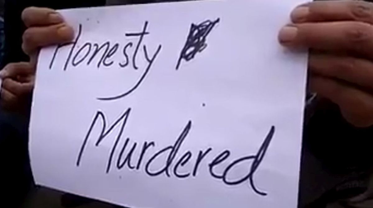 Kashmir: Locals come out in support of transferred IGP Traffic Basant Rath