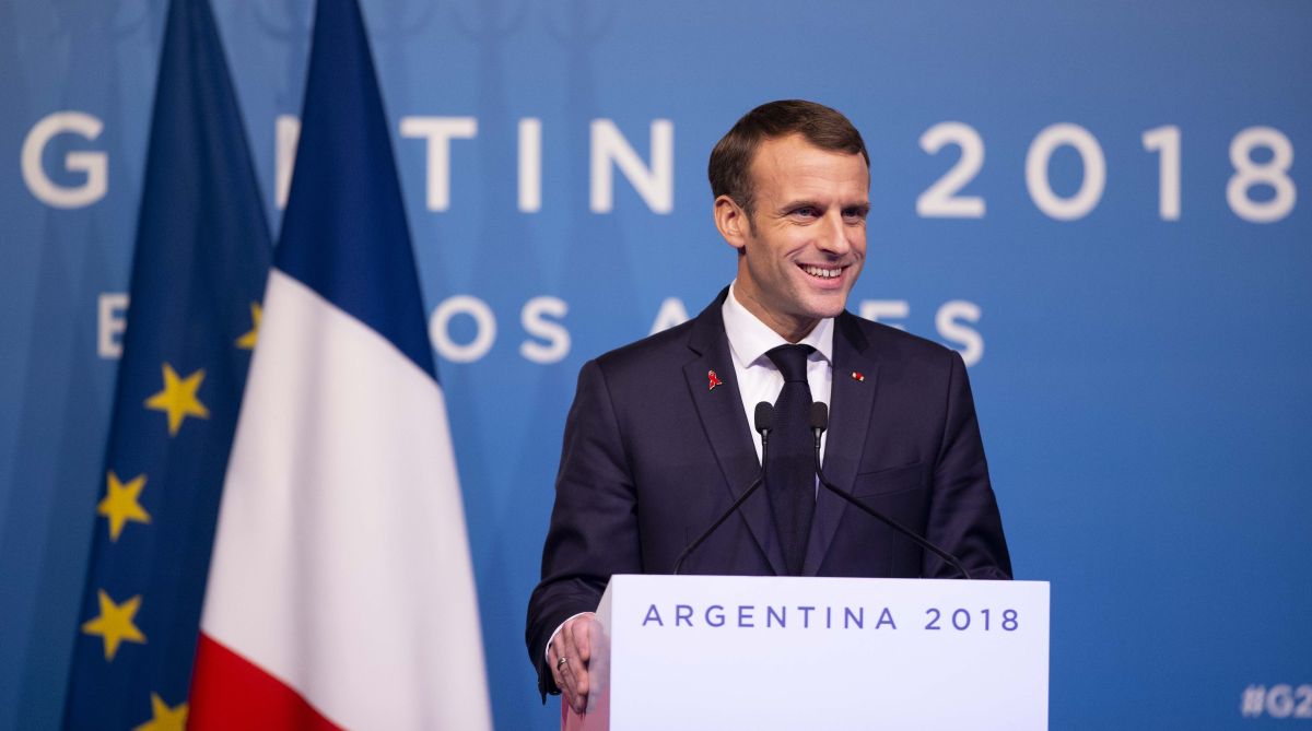 Macron in Chad to meet soldiers amid extremist threats
