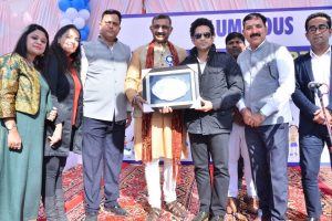 Sachin Tendulkar launches smart boards under Model School project