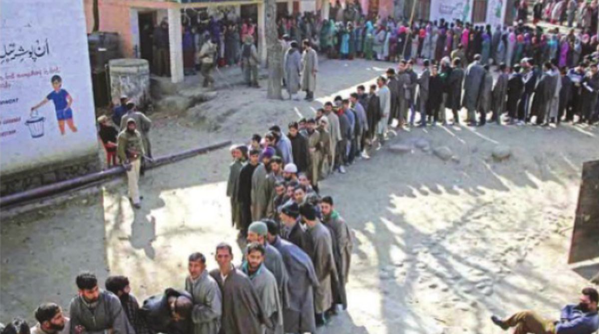 Voting underway for 8th phase of J-K panchayat polls