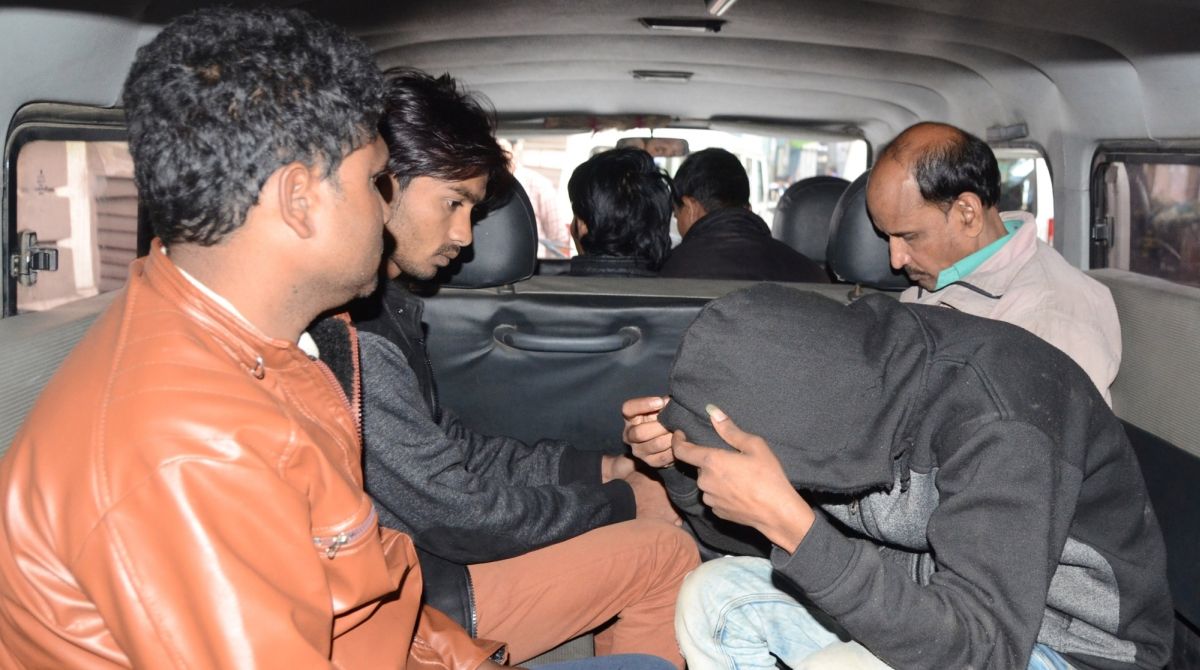 Illegal arms, fake notes racket busted in Kolkata; 8 arrested