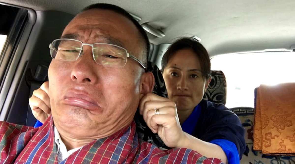 This Valentine’s Day photo of former Bhutan PM and his wife is winning the Internet