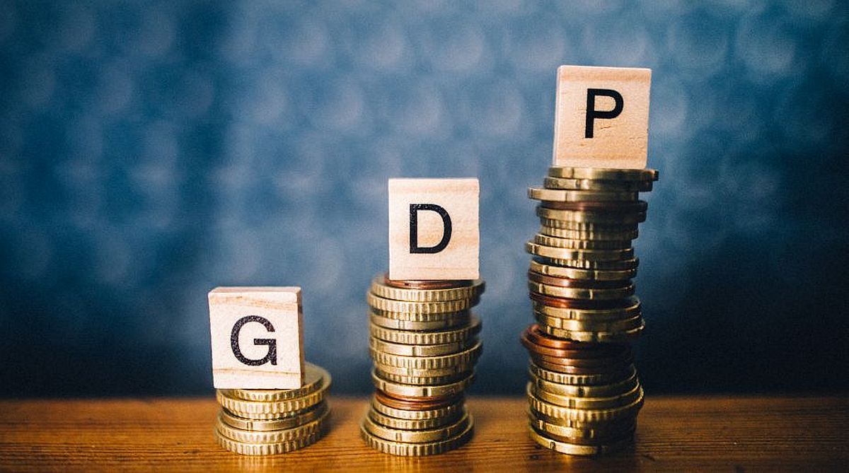 Day ahead of interim Budget, Govt revises GDP growth at 7.2% for 2017-18