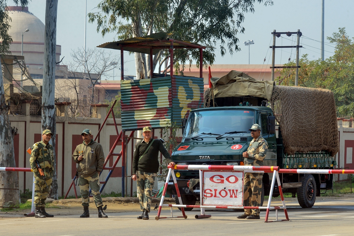 Major world powers ask India, Pak to exercise utmost restraint