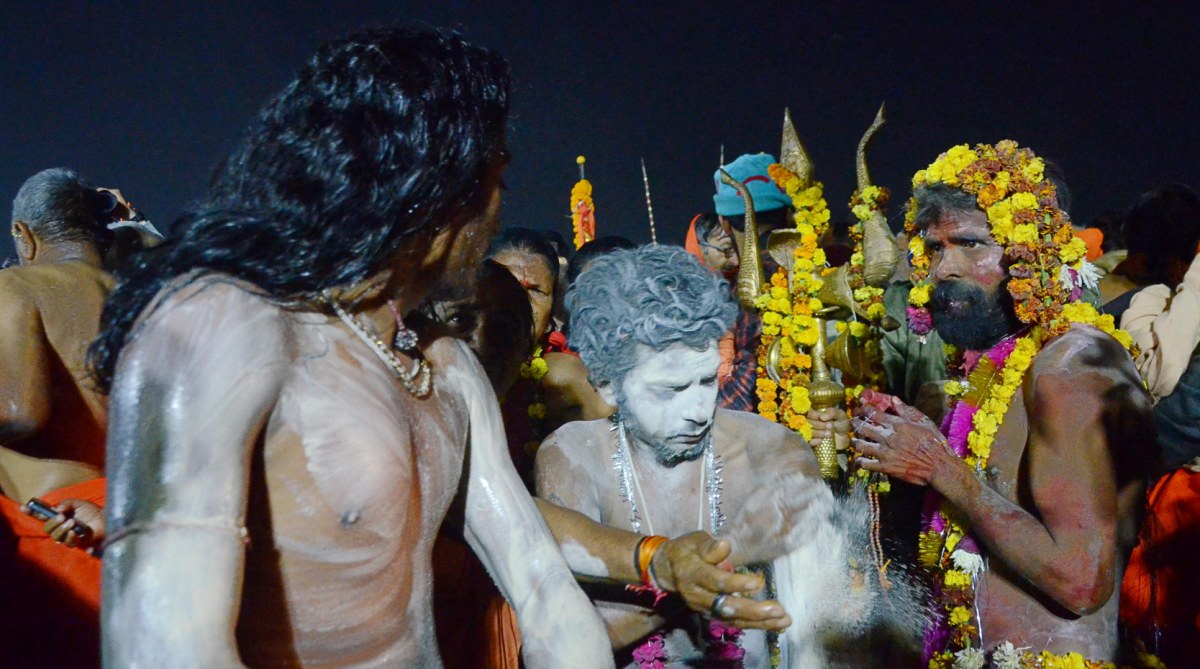 Thousands take holy dip at Kumbh on ‘Mauni Amavasya’