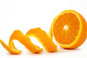 Consuming orange peel can boost your total intake of nutrients