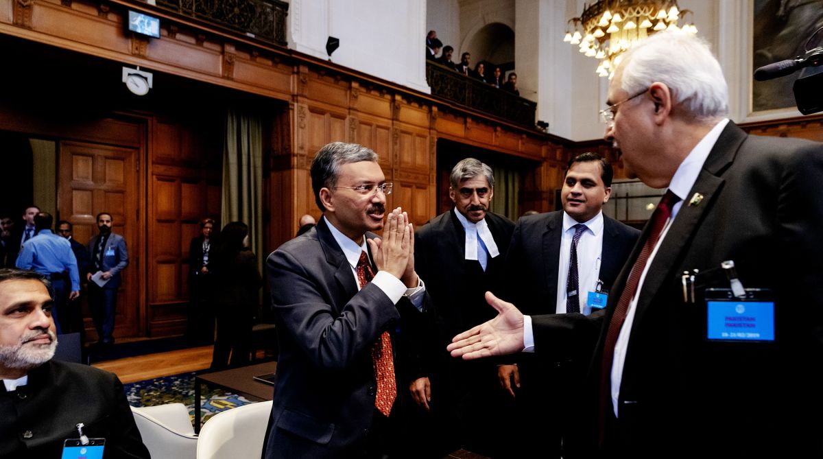 Senior Indian officials at ICJ snub Pak handshake offer with Namaste
