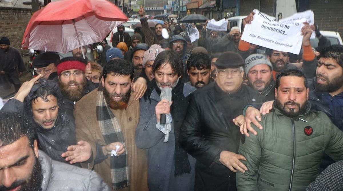 Separatist Yasin Malik arrested in late night raid