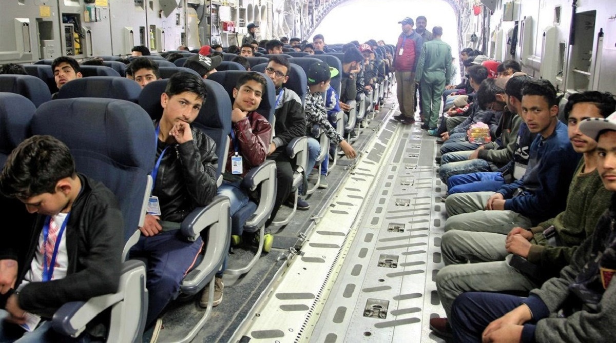 IAF operates sorties from Jammu to Srinagar to airlift stranded passengers