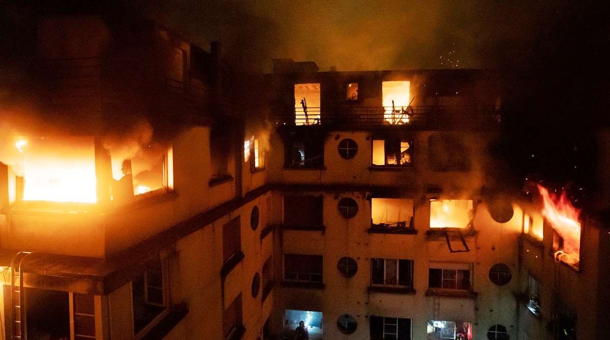 8 killed, over 30 injured in Paris building fire, toll likely to go up