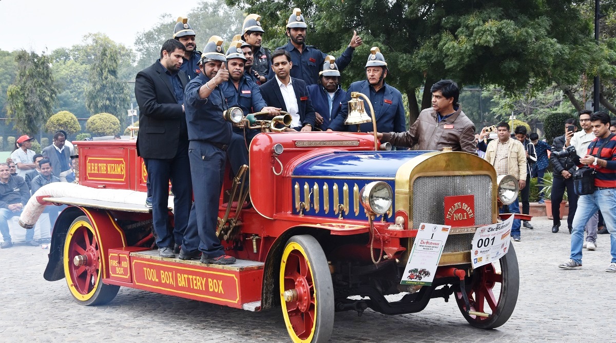 The Statesman car rally: ‘Vintage’ selfies flavour of the day