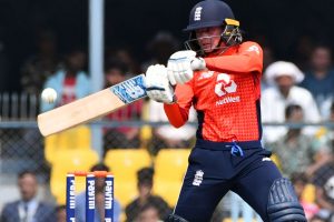 Indian women lose second T20, series to England