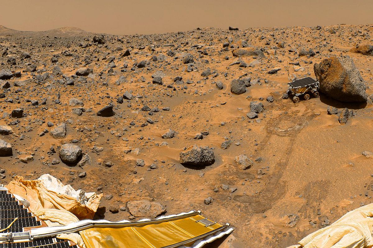 First person on Mars likely to be woman: NASA