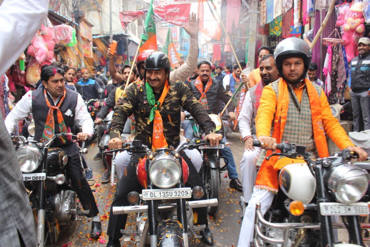 Opposition slams Manoj Tiwari for wearing military fatigues at BJP rally