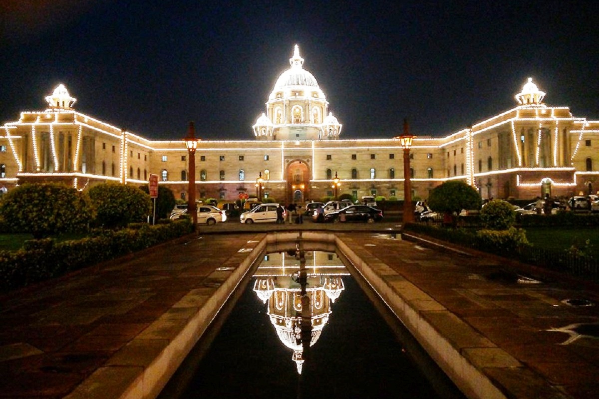 Defence minister with vision needed